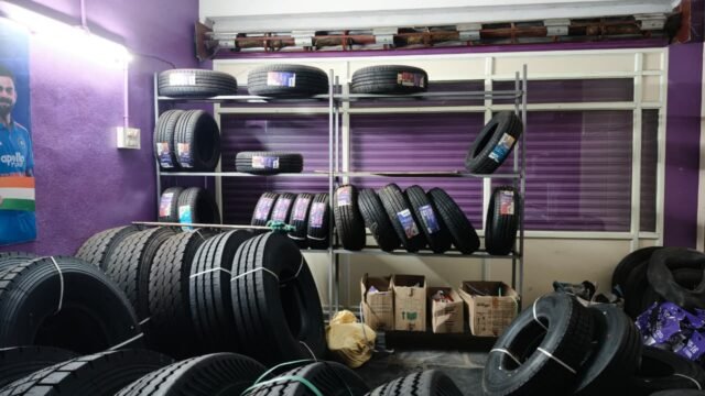 APOLLO TYRES SHOWROOM MYLAVARAM